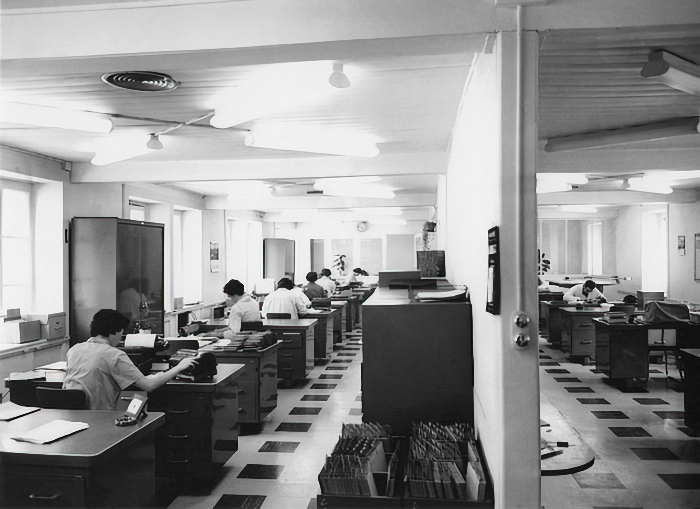 [Bureaux avant l'incendie du 22 novembre 1962]